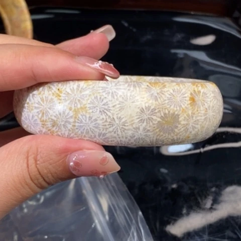 硅化珊瑚（珊瑚玉）手镯未镶嵌美*