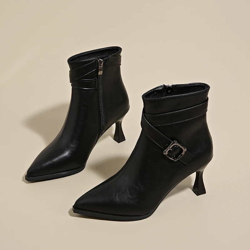 秋冬时尚矮筒短靴女双扣气质百搭及踝靴女裸靴冬季细跟瘦瘦靴黑色
