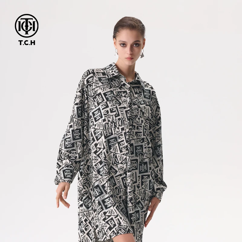 轻奢-T.C.H/2025春夏新款休闲时尚百搭满印logo衬衫T72A136020