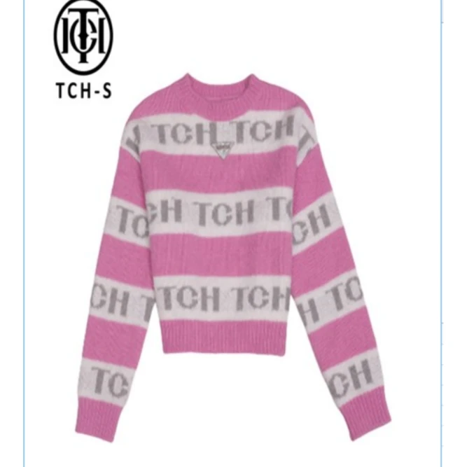 奥莱-轻奢潮牌网红气场强大粉色字母金属炸街牌毛衣S66C099015