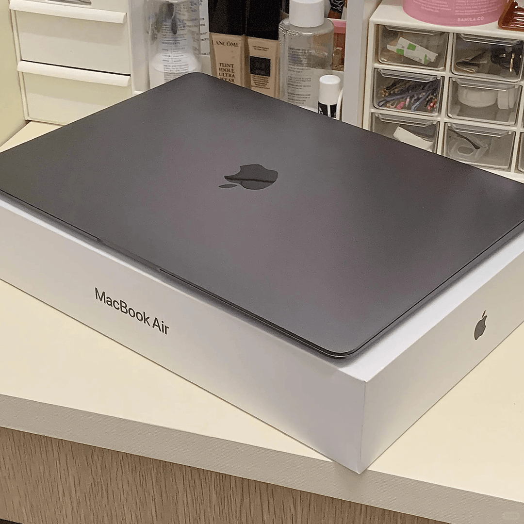 95新 Apple/苹果 笔记本电脑MacbookAir超薄款学生网课商务办公本