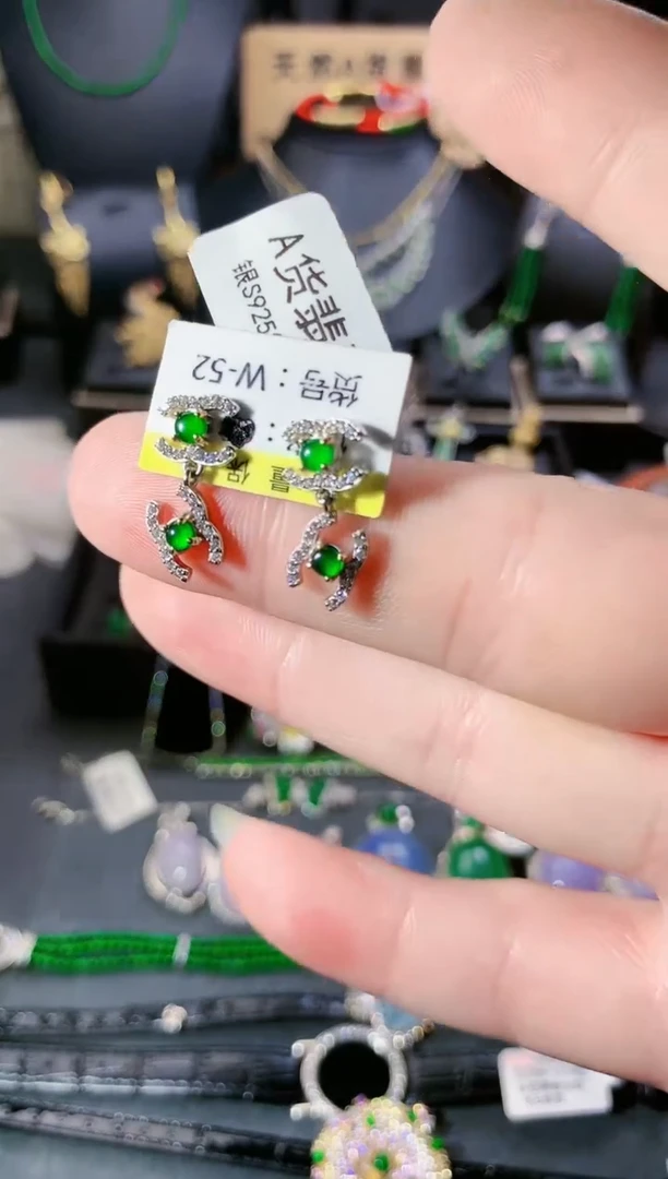 【闪购商品】翡翠耳饰银S925镶嵌耳饰
