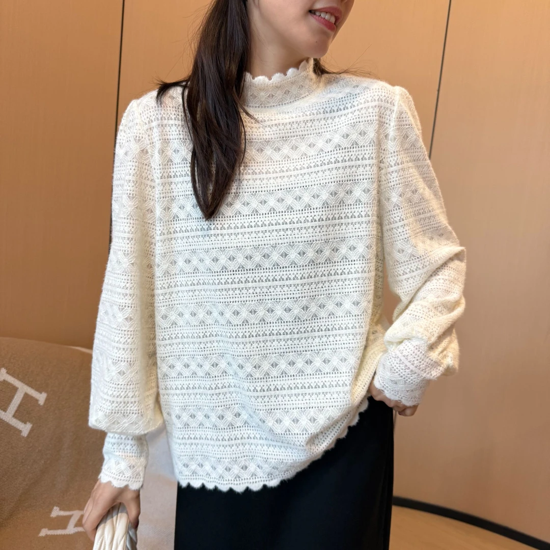 二姐的宝藏秋冬设计感磨毛蕾丝边法式勾花半高领长袖T恤#24401