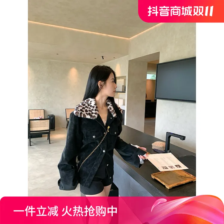 TA suki_Onetime一莳 豹纹毛领纽扣绒毛高级感皮衣拼接牛仔外套