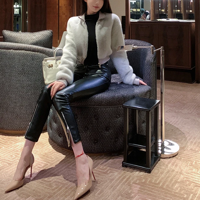 灰色毛毛外套气质时尚秋冬