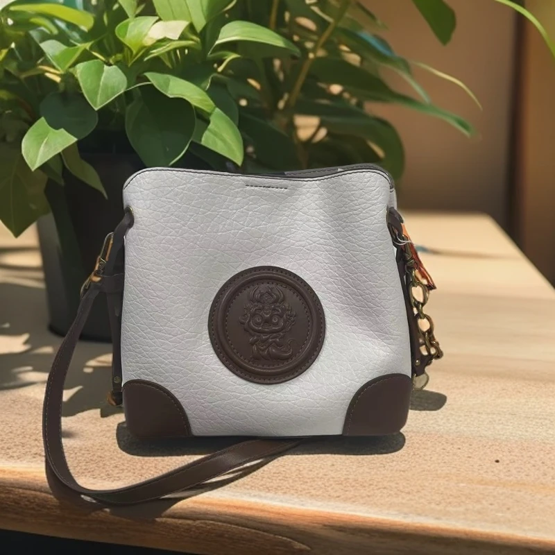 时尚百搭新款潮流单肩斜跨包气质女包1515