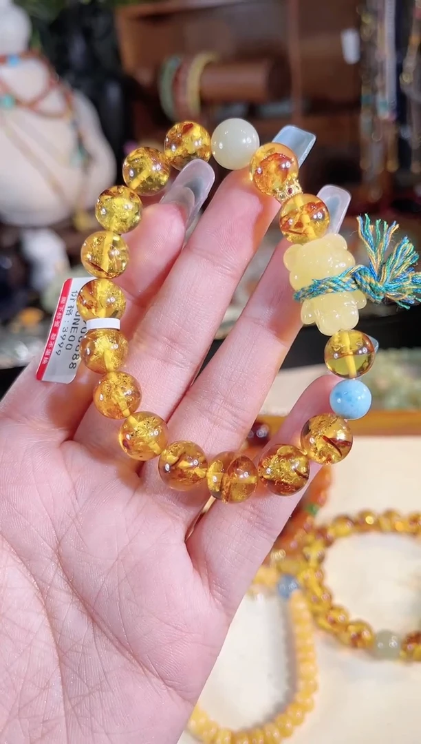 【闪购商品】琥珀（花珀）手链未镶嵌多样性发货其一