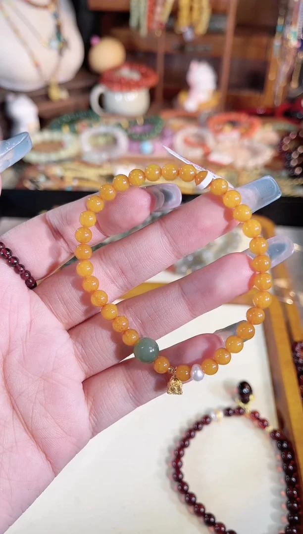 【闪购商品】蜜蜡手链未镶嵌多样性发货其一