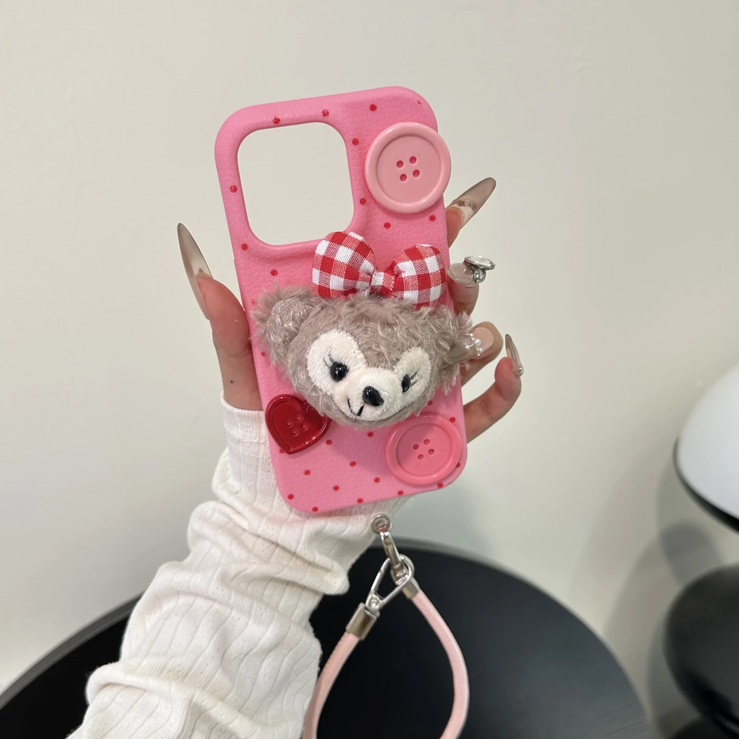 可爱波点毛绒公仔适用苹果16手机壳13promax卡通iPhone15秋冬14女
