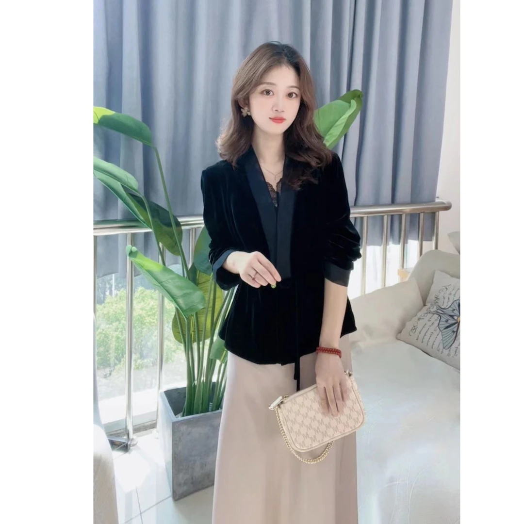 【璐璐推荐】13609黑色V领真丝丝绒拼接欧根纱长袖款显瘦上衣