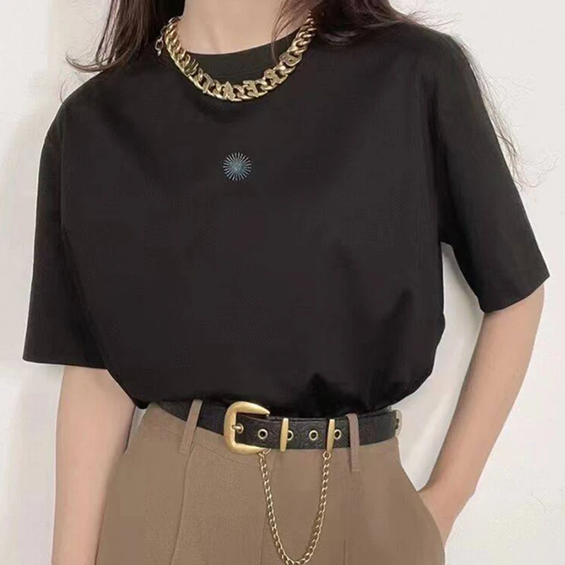 魅言新款夏季宽松百搭时尚圆领太阳花刺绣休闲短袖T恤女装1300901