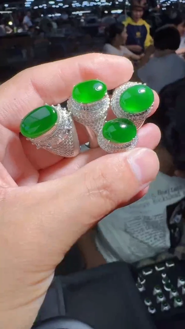 【闪购商品】定制翡翠未镶嵌蛋面多样性发其一1