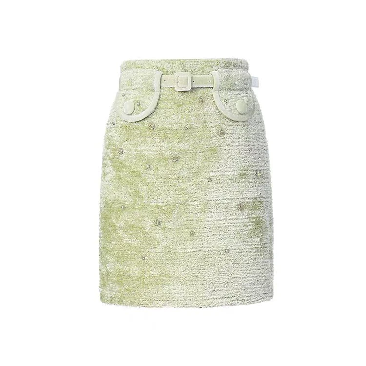 LeFame/拉飞姆2025年春季氛围感钉珠装饰修身半裙LF25C11SS277