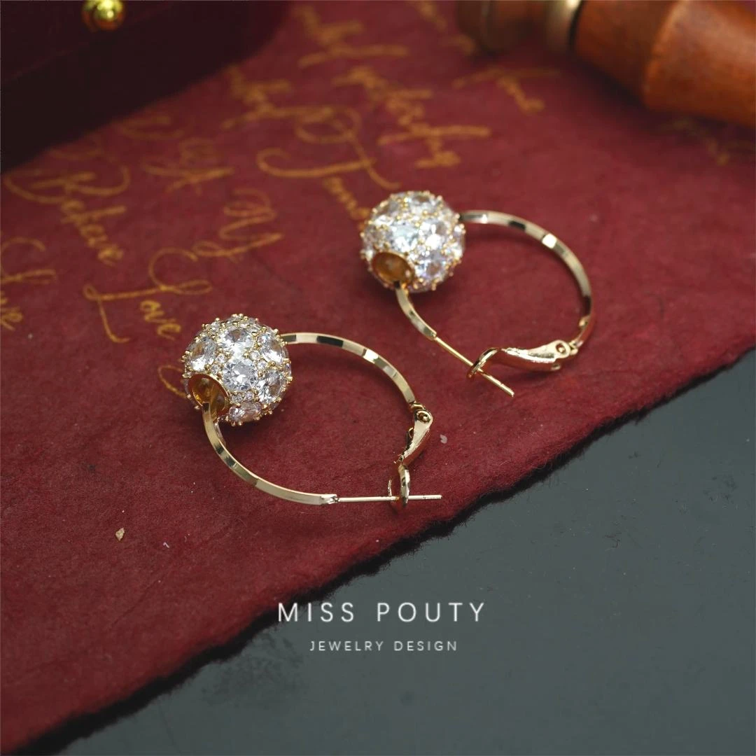 Miss Pouty 铜合金合成锆石耳饰 1075大路路通耳钉耳环耳饰品