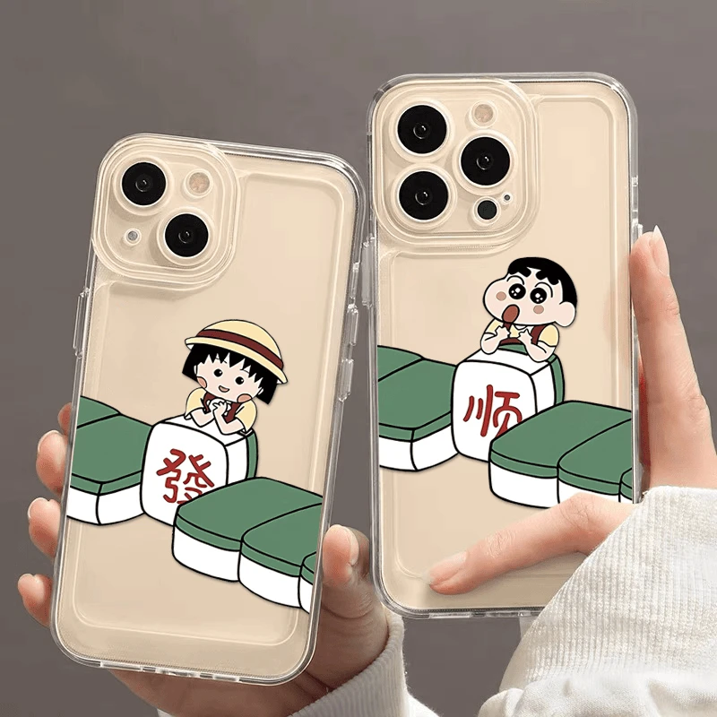 卡通情侣麻将小新适用iphone15pro手机壳苹果13/12/11透明14pro软