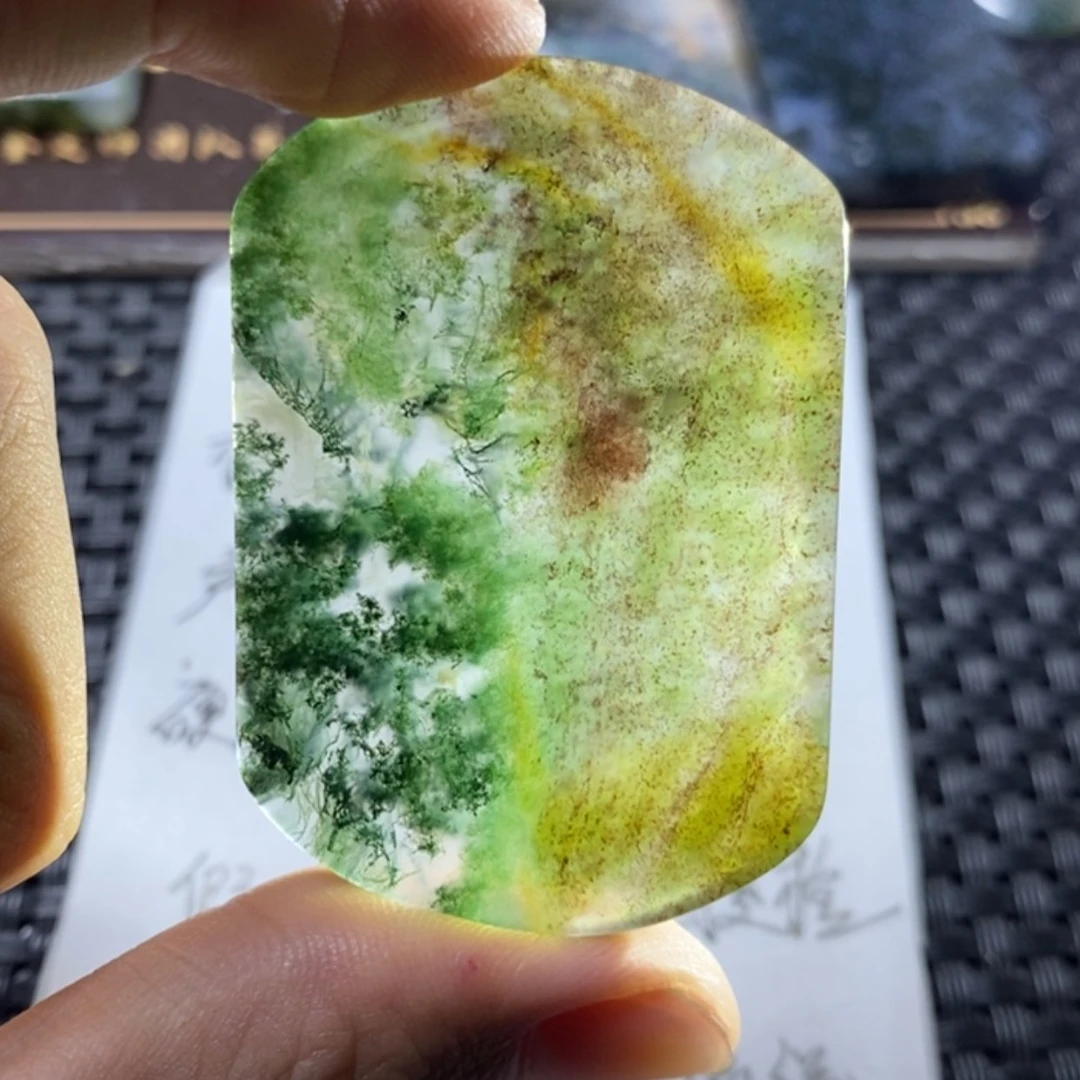 【闪购商品】玛瑙/玉髓颈饰未镶嵌？****?