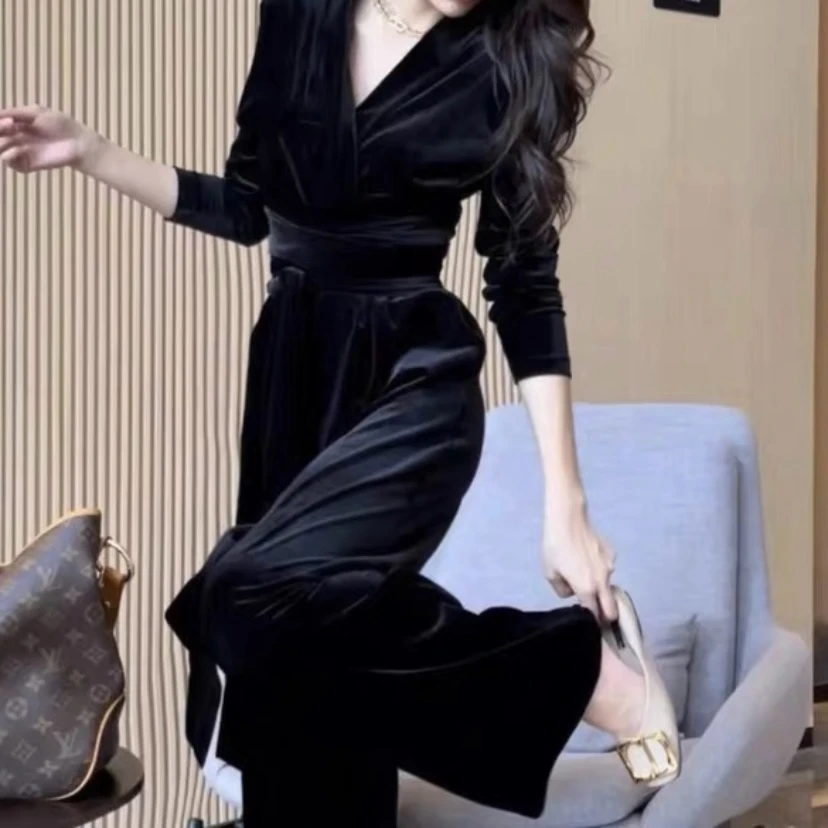 小个子定制气质轻奢时尚秋冬丝绒连体裤女设计感高腰显瘦连衣裤