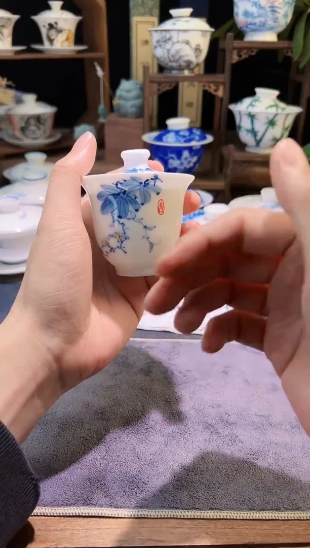 【闪购商品】羊脂玉牵牛花美人肩