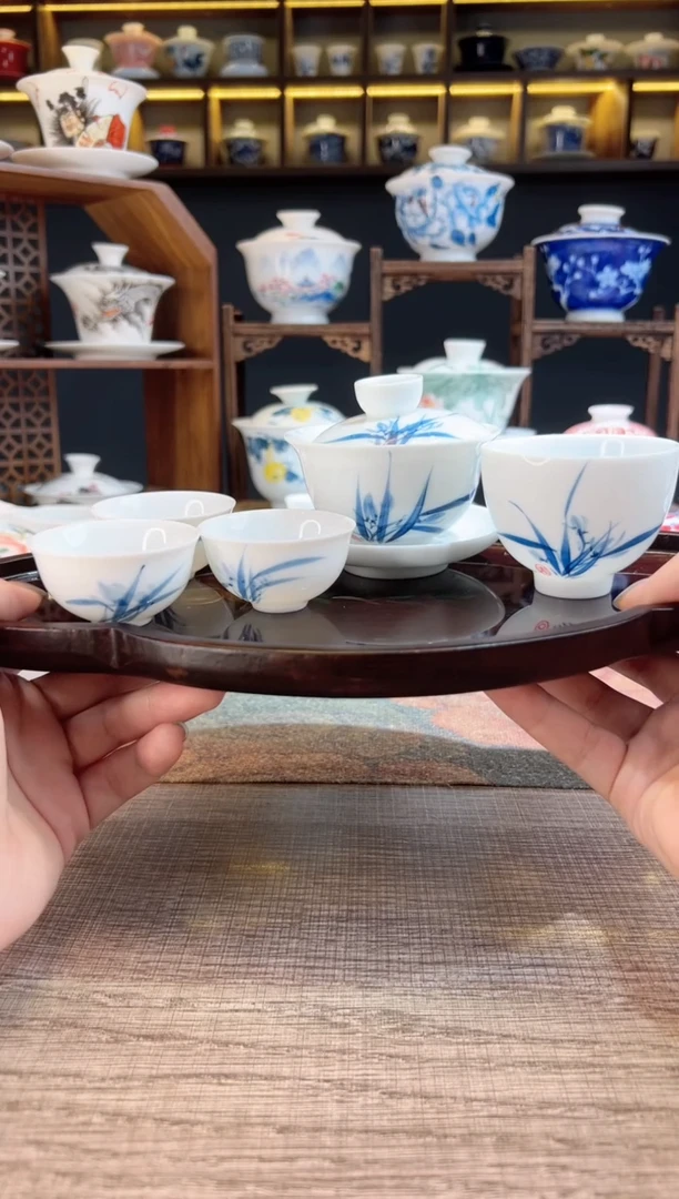 【闪购商品】手绘兰花三才盖碗+送主人杯+送3个客杯