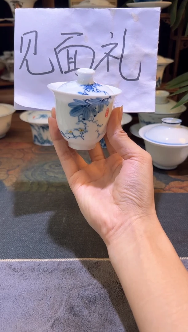 【闪购商品】羊脂玉牵牛花美人肩