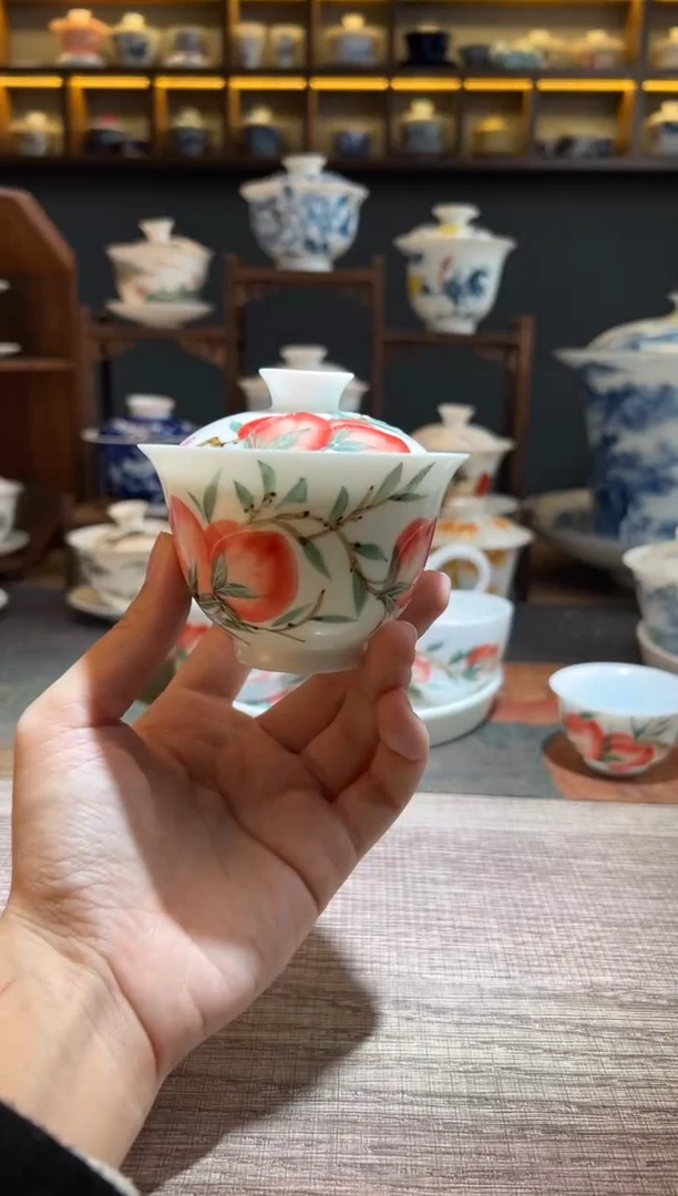 【闪购商品】手绘寿桃小元宝盖碗