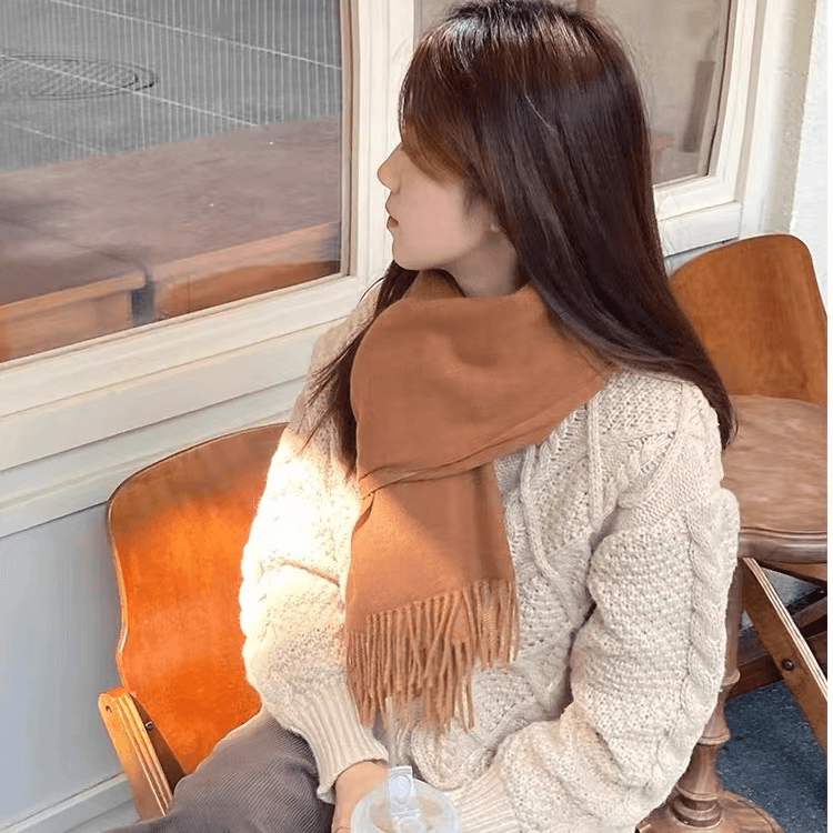 羊毛围巾女冬季加厚保暖加长版披肩两用学生纯色百搭简约围脖