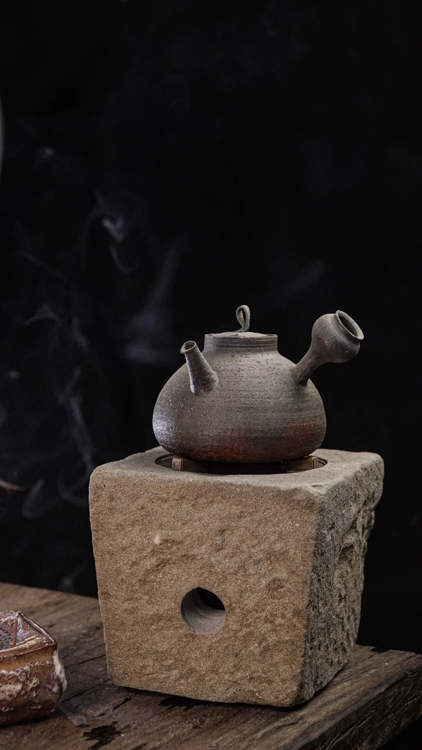 潮州古龙窑纯手工柴烧煮水侧把砂銚壶老岩泥炭炉套装复古侘寂风