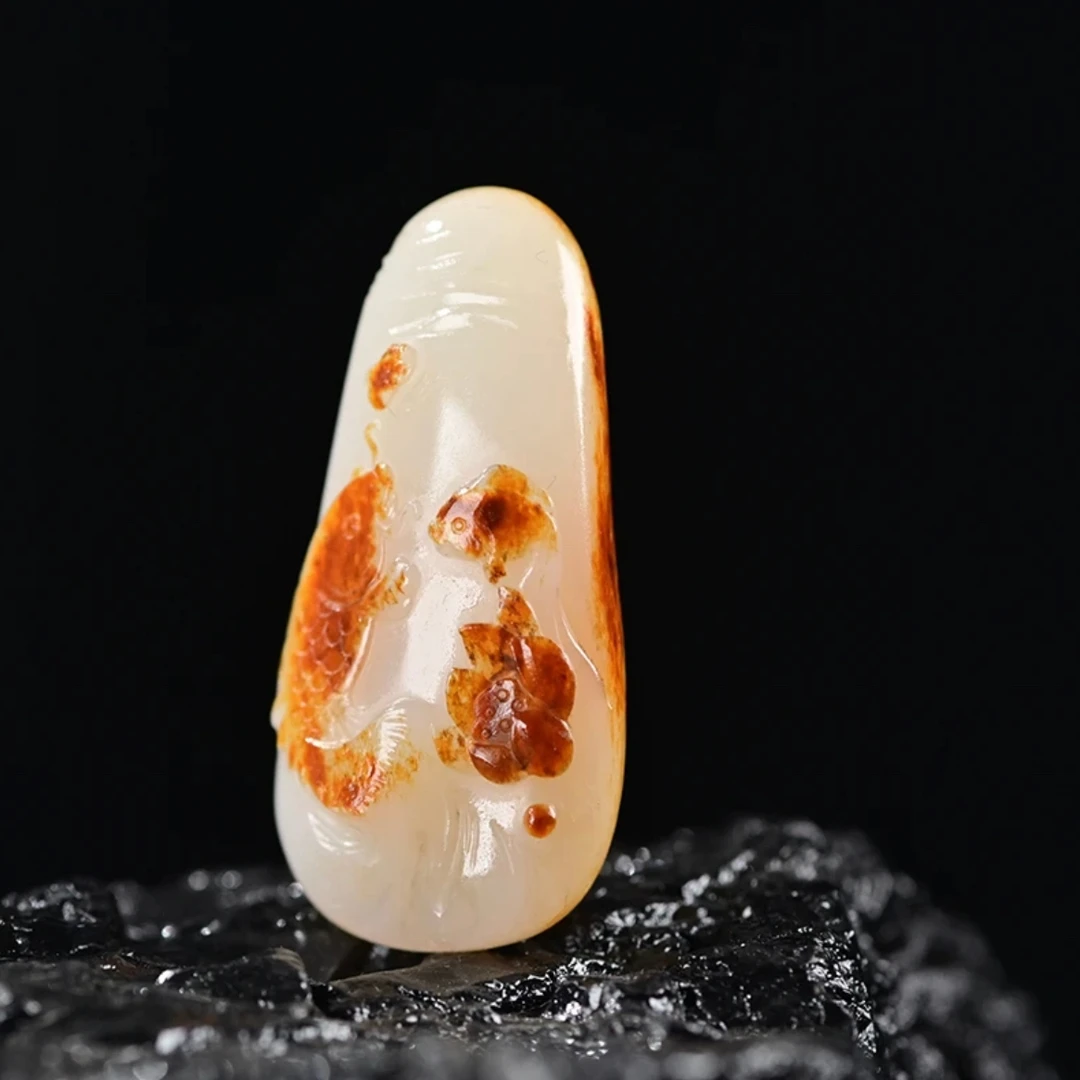 非金属仿水晶吊坠 双色俏色精雕挂坠