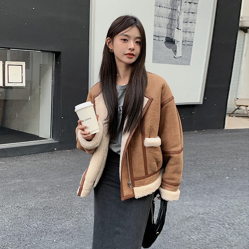 2025新款机车羊羔毛皮毛一体女外套短款美利奴秋冬真皮草年轻圆领