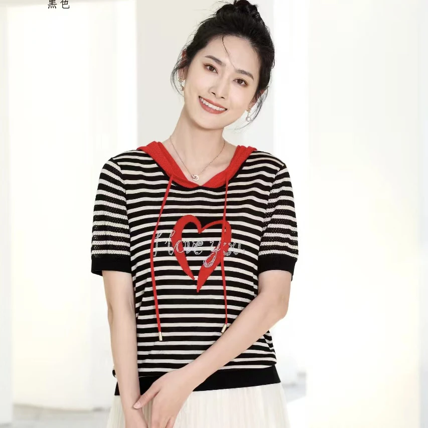 娜娜家  95019条纹带帽针织衫