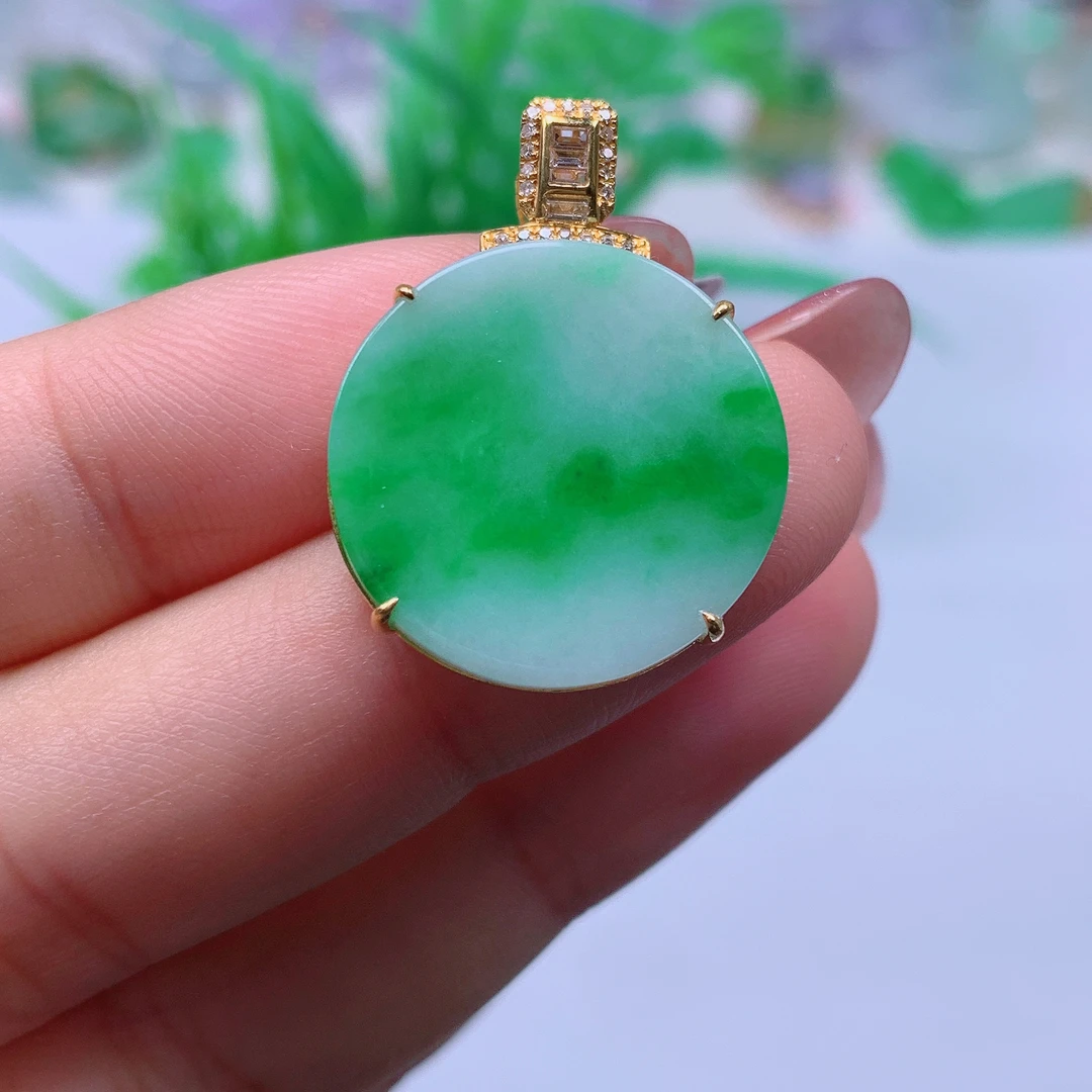 缅甸天然A货翡翠，飘绿花无事牌吊坠，编号13/1126尺寸 20.9-5.5