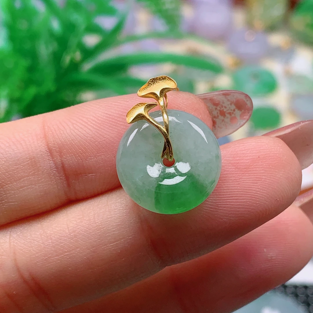 缅甸天然A货翡翠，冰飘绿花平安扣 编号9/1204尺寸 15.6-5.1