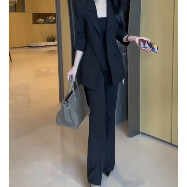Qchen时尚秋季新款御姐风西服套装修身外套+微喇裤女装