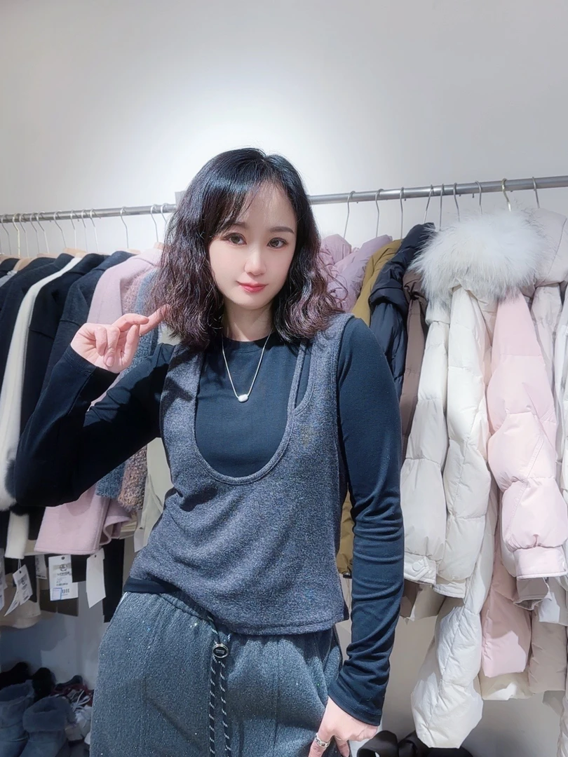 时尚百搭欧版女士两件套针织衫7505