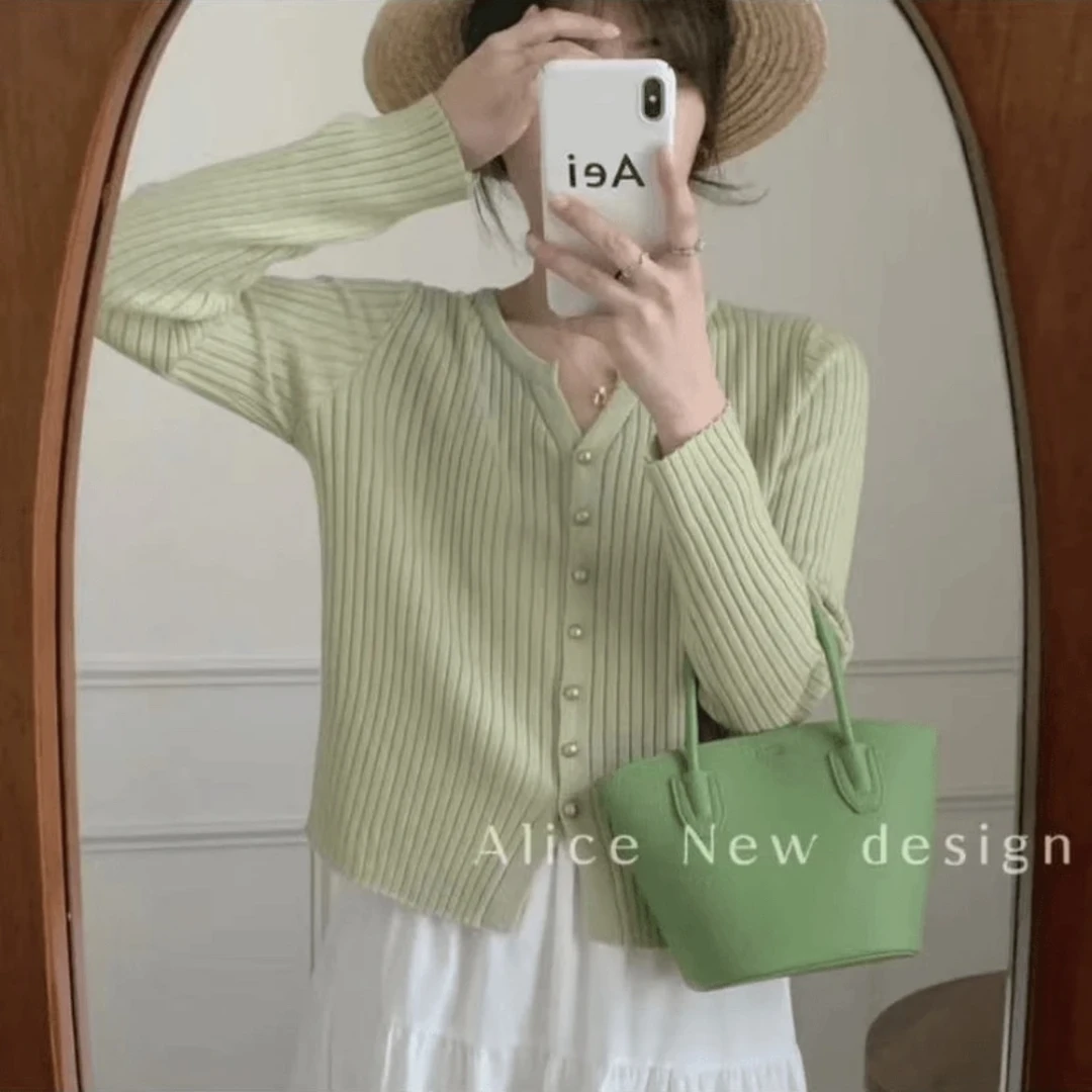 2025春季新款韩版上衣真开衫修身毛衣显瘦百搭针织衫减龄打底