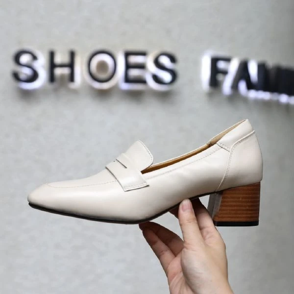 【达人专属】壹家shoes045001小包子乐福中跟4公分软糯羊皮防磨脚