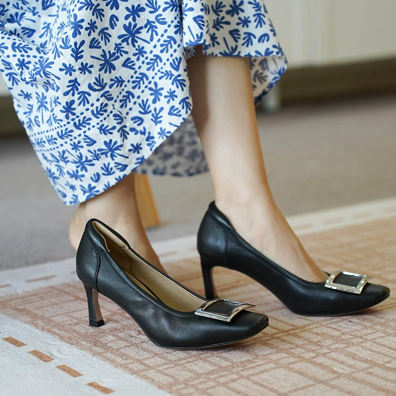 壹家shoes065004小羊皮6.5公分跟高通勤方扣单鞋防磨脚防掉高跟鞋