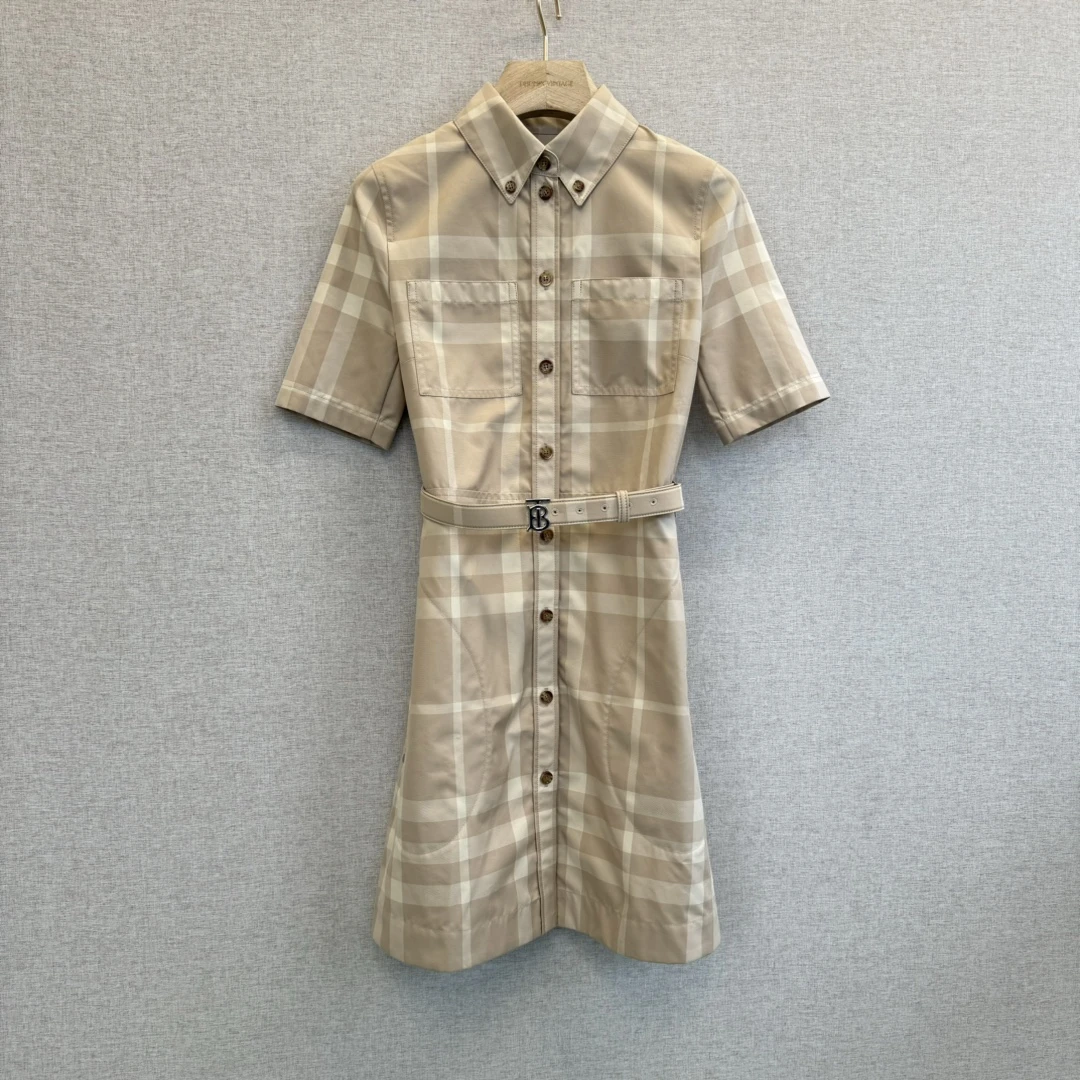 全新未使用 BURBERRY/博柏利 女士浅咖色格纹连衣裙 wdr10059