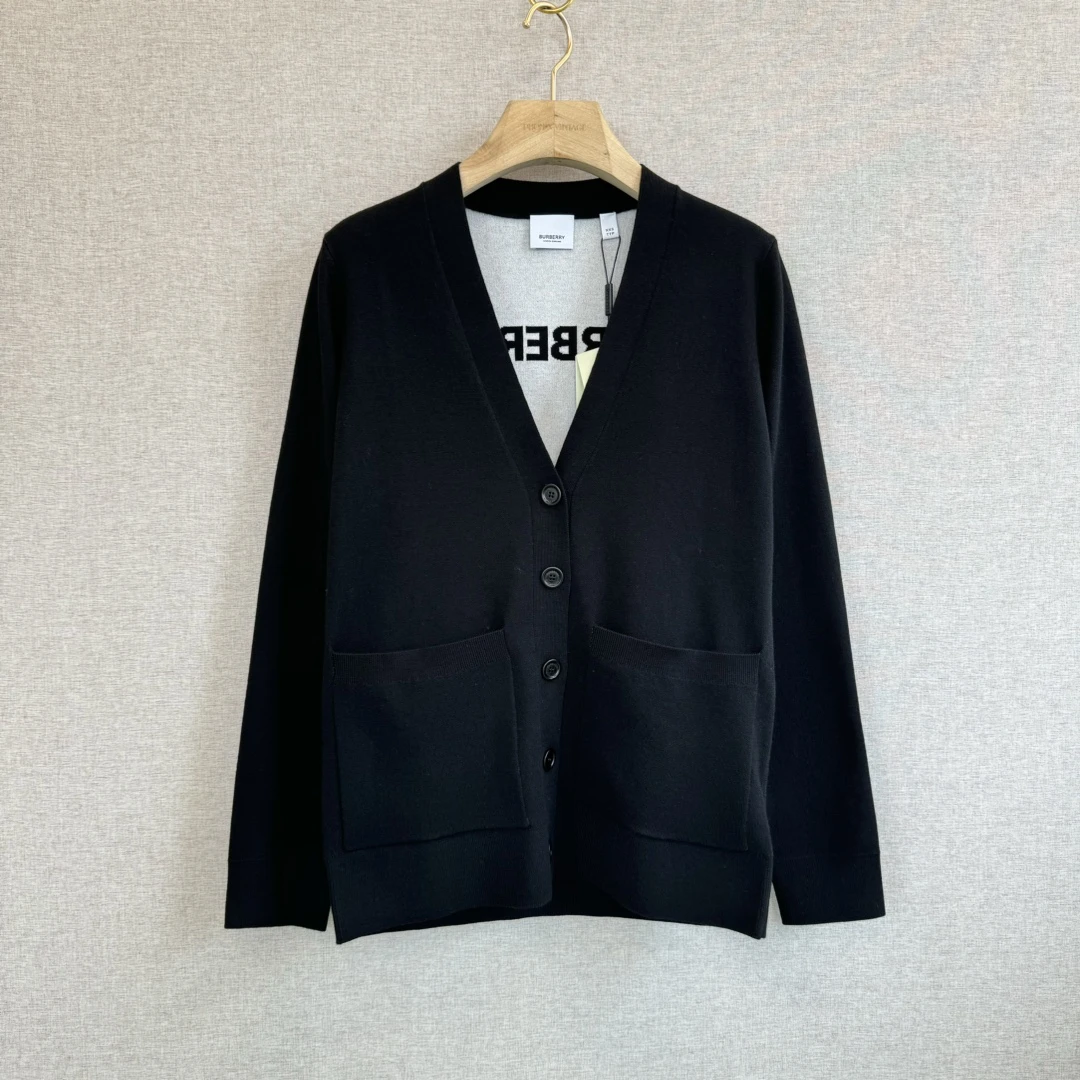 全新未使用 BURBERRY/博柏利 女士黑色字母logo开衫 Wkn20128