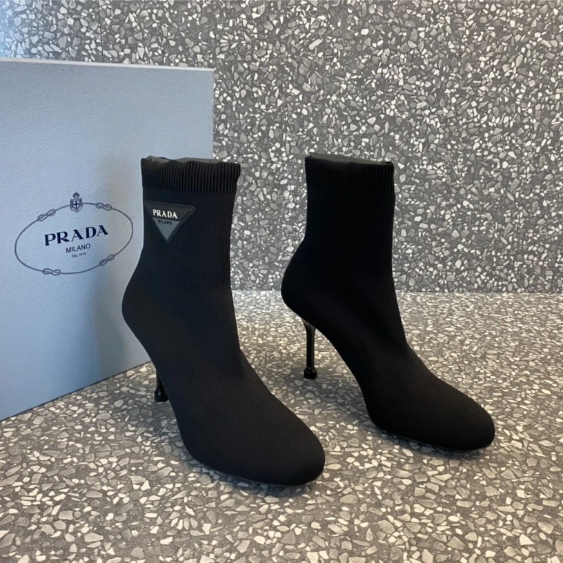 全新未使用 Prada/普拉达 Prada 女士黑色高跟鞋 whh20004
