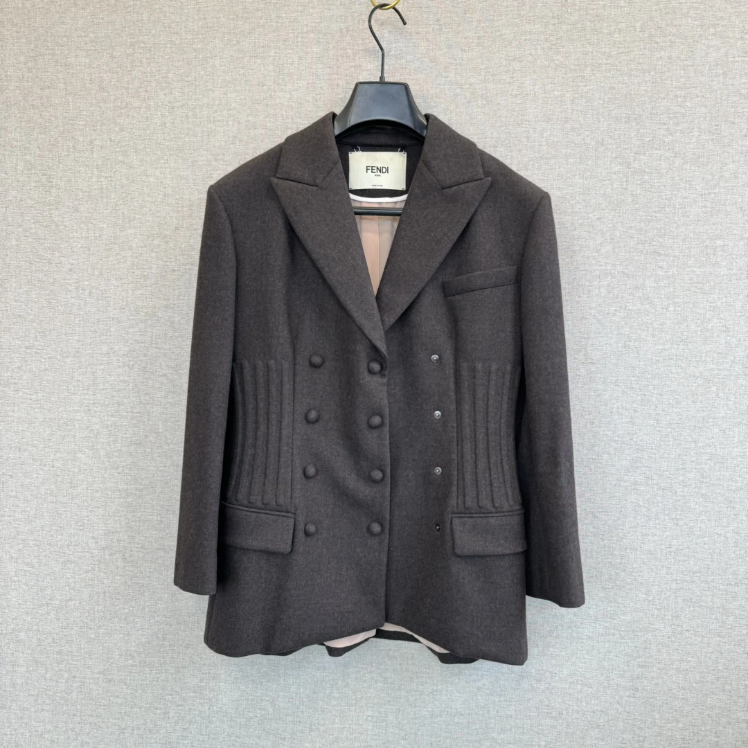 未使用 FENDI/芬迪 Fendi 女士棕色大衣 WOC20005