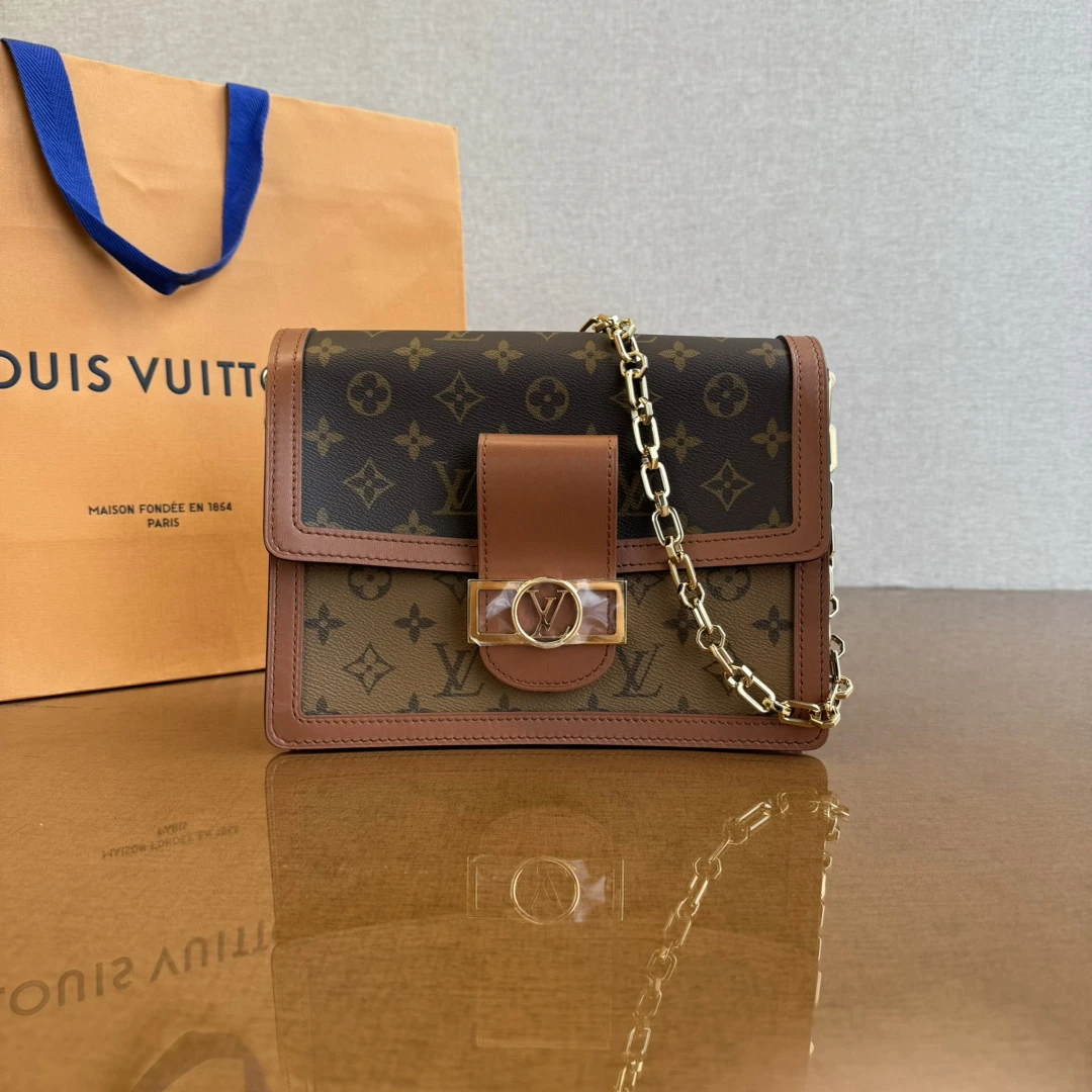 全新未使用 LouisVuitton/路易威登 LV 达芙妮中号 wle30115