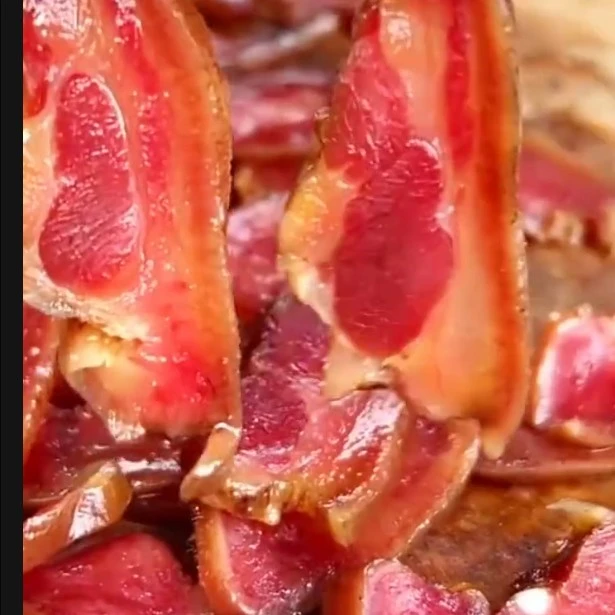 四川屏山黄姐高山柴火土猪腊肉，腊猪拱嘴，柴火烟熏