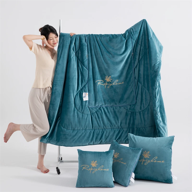 加绒加厚a类母婴级婴儿绒二合一两用折叠多功能车载午睡毯抱枕