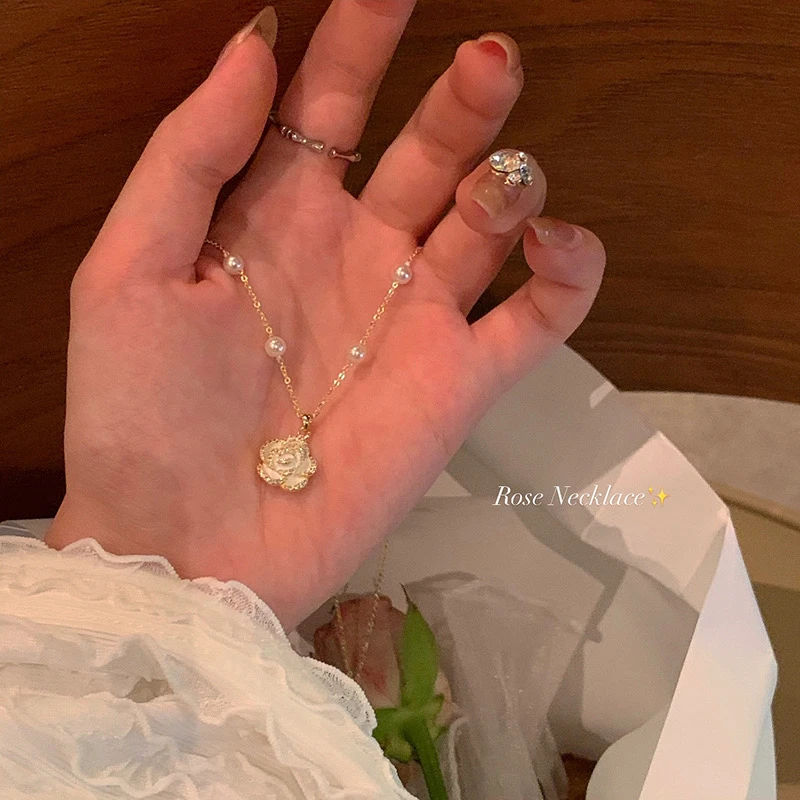 铜合金项链 AL3166闪闪气质山茶花女轻奢锁骨百搭小众