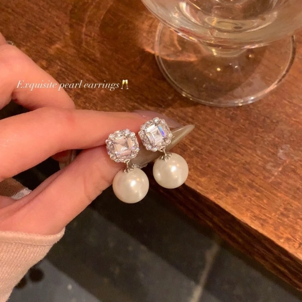 铜合金耳饰 AL4999 法式复古气质轻奢时尚百搭小众简约独特高级感