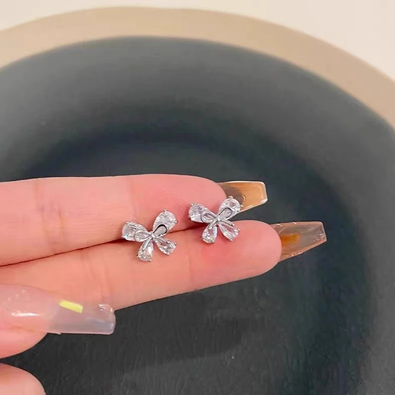 铜合金耳饰 AL3789 新款夏季超仙蝴蝶简约时尚耳环小巧仙气精致