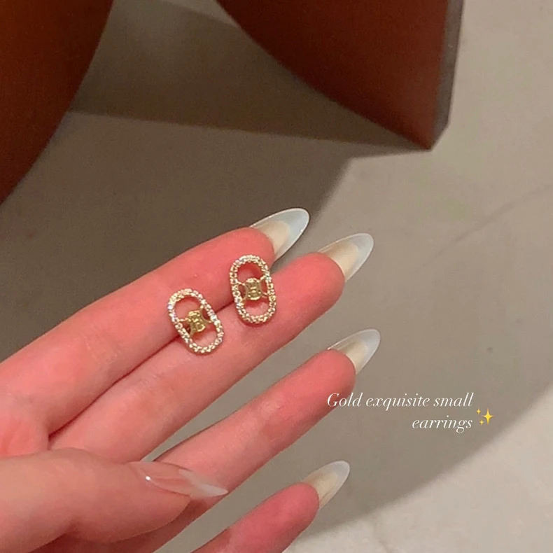 铜合金耳饰 AL4290小香风精致CD耳钉轻奢小众耳环气质百搭ins