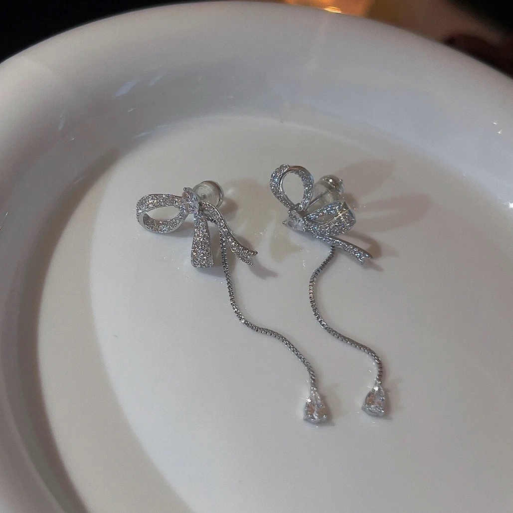 铜合金耳饰 AL4663 爆闪蝴蝶结水滴流苏耳环高级气质独特耳饰轻奢