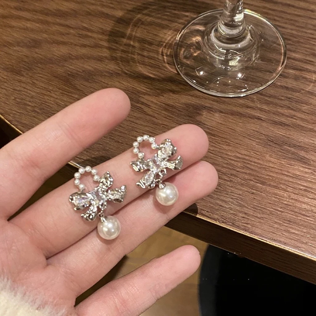 铜合金耳饰 AL4921 秋冬蝴蝶结耳钉小香耳环耳饰高级感气质轻奢